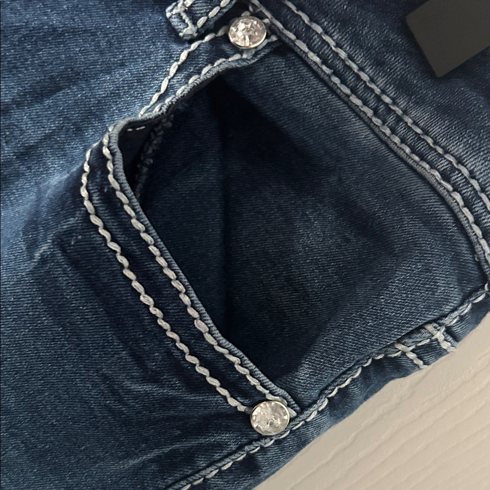 Apt. 9 Women's Dark Blue Boot Cut Jeans - Picture 5 of 10